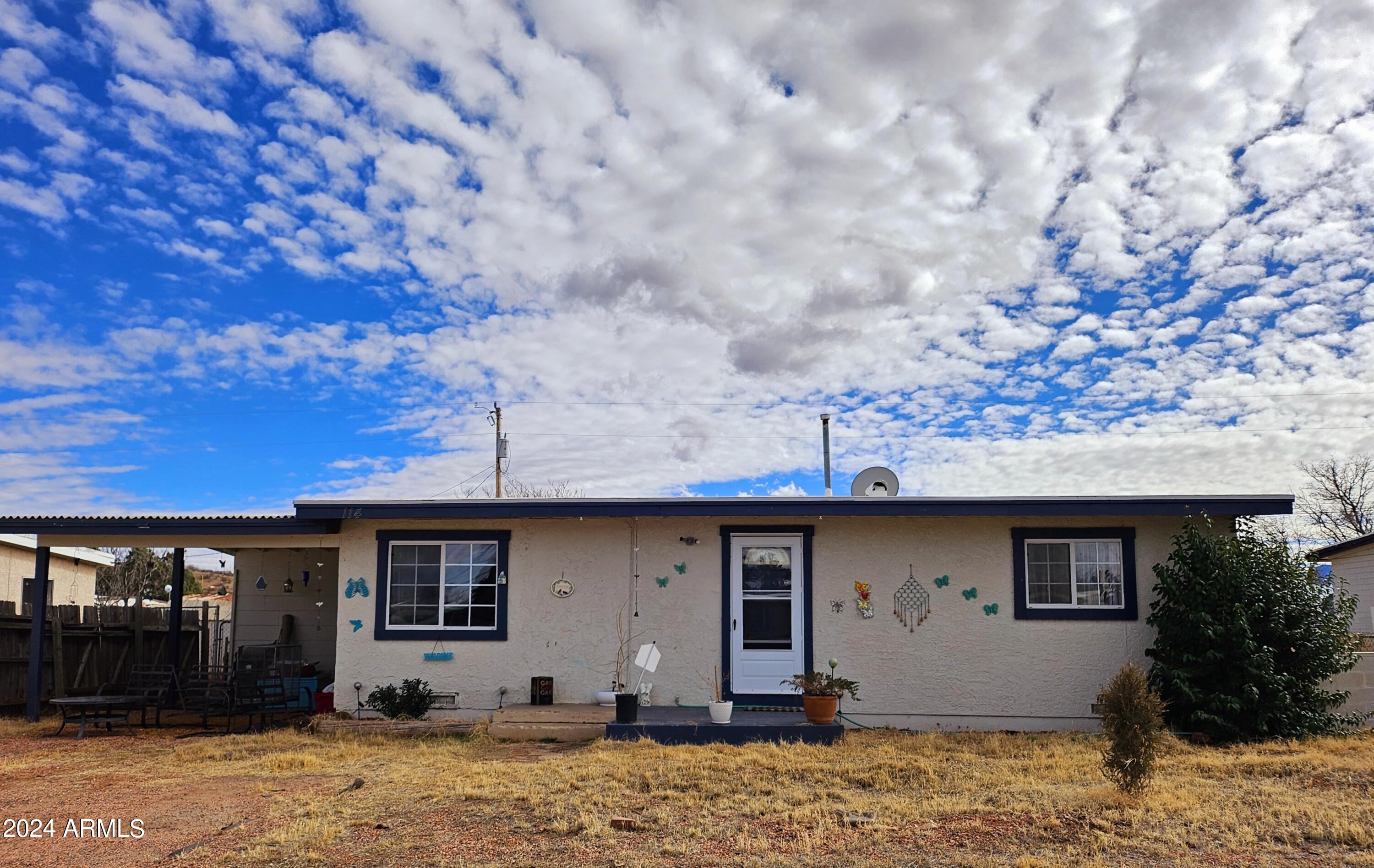 Assumable mortgage in AZ, 114 E YUMA Street, Huachuca City, AZ 85616