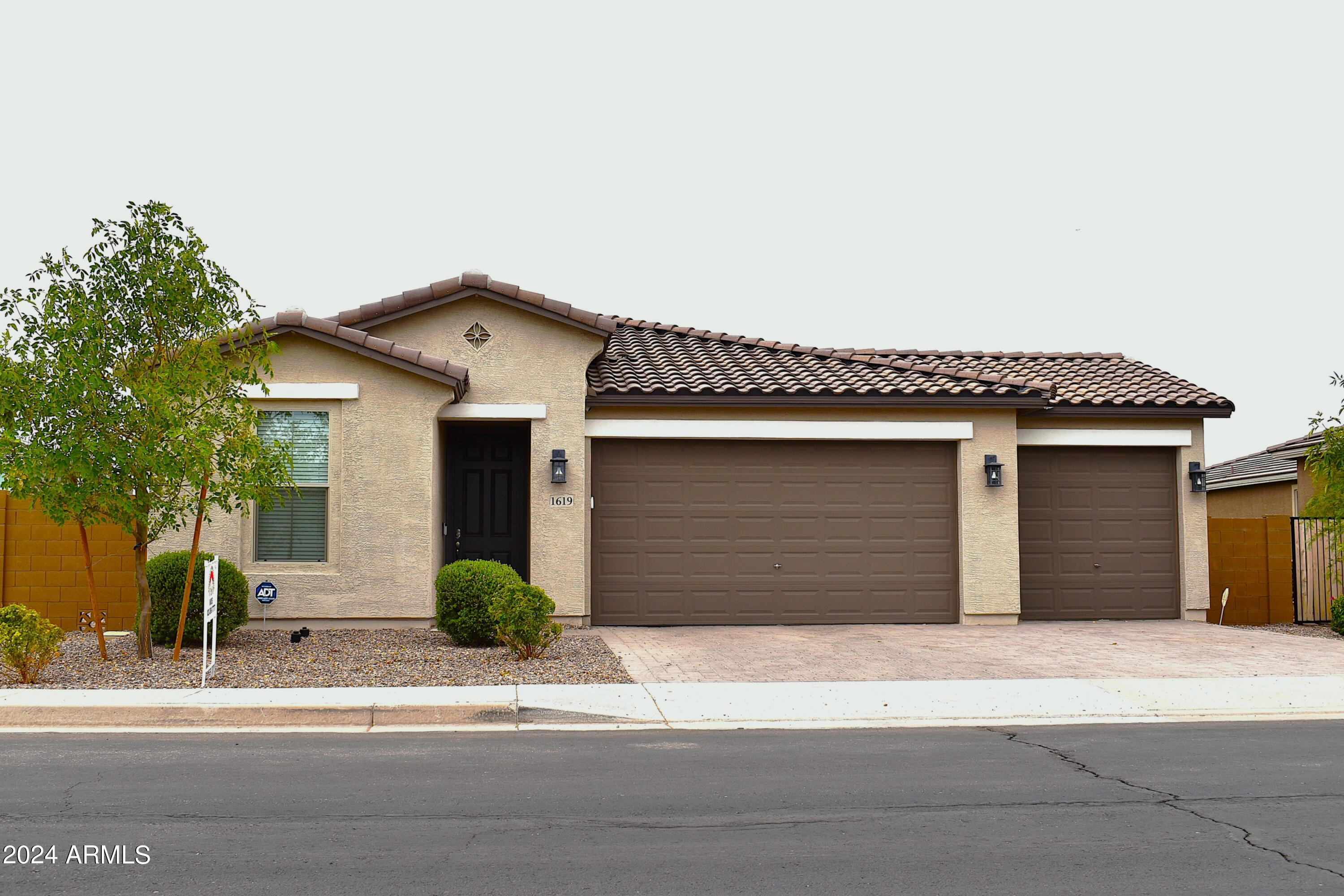 Assumable mortgage in AZ, 1619 E JOELLE Drive, Casa Grande, AZ 85122