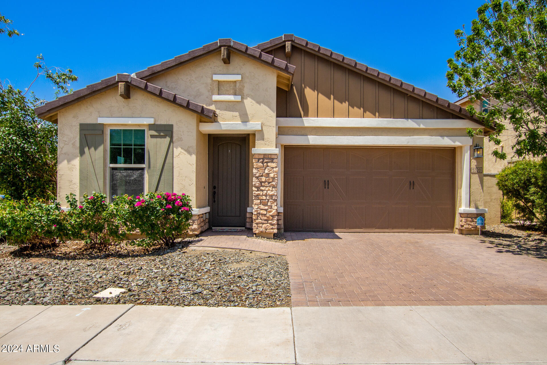 Assumable mortgage in AZ, 5320 S GREGOR --, Mesa, AZ 85212