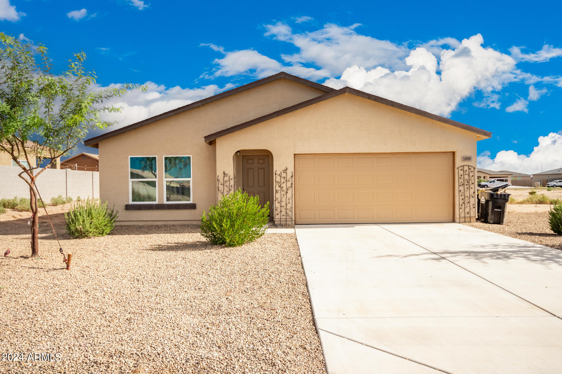 Assumable mortgage in AZ, 10890 W CARMELITA Circle, Arizona City, AZ 85123