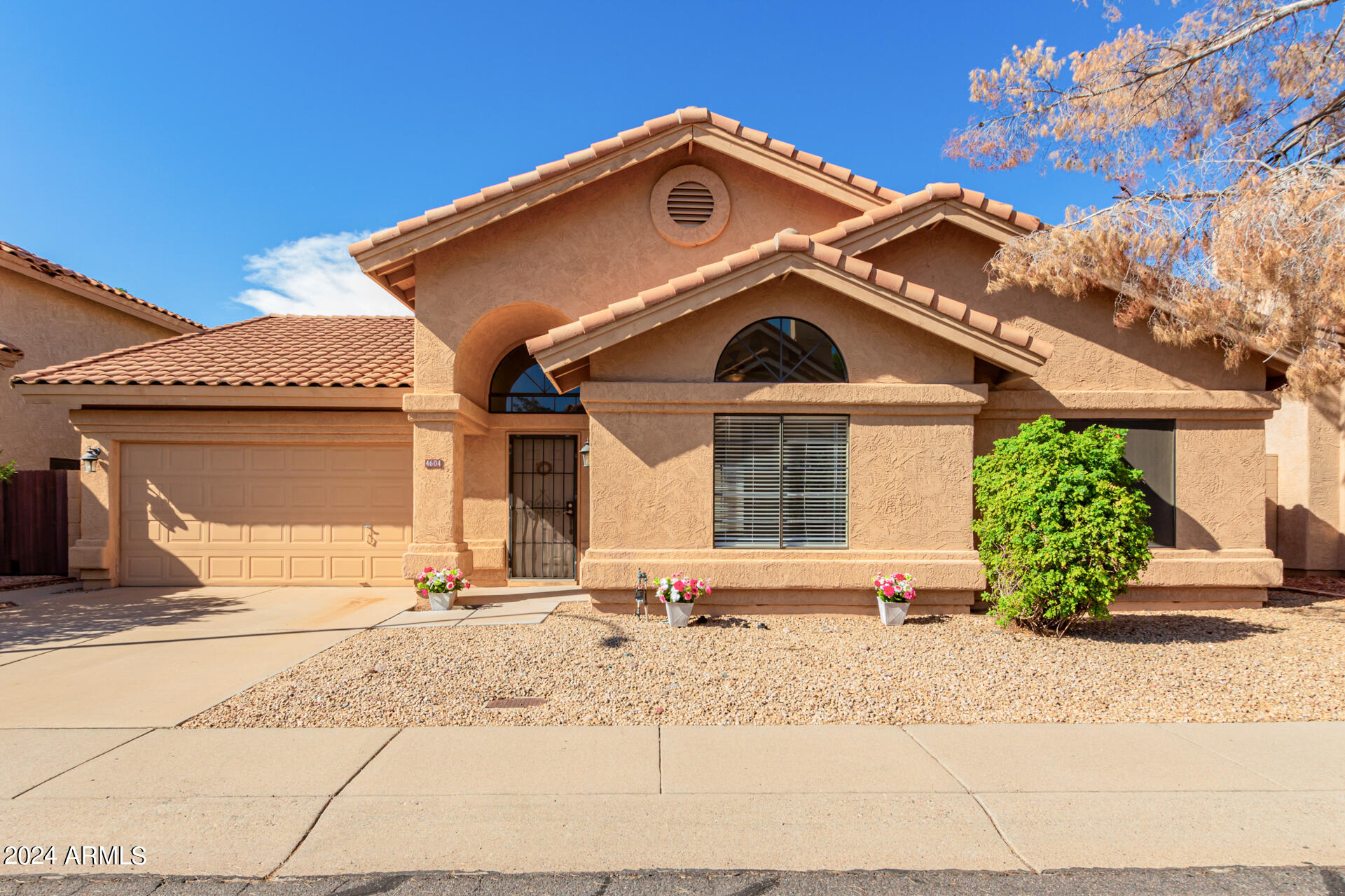 Assumable mortgage in AZ, 4604 E Annette Drive, Phoenix, AZ 85032