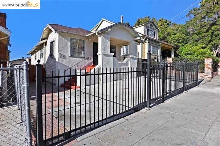 Assumable mortgage in CA, 1993 38Th Ave, Oakland, CA 94601