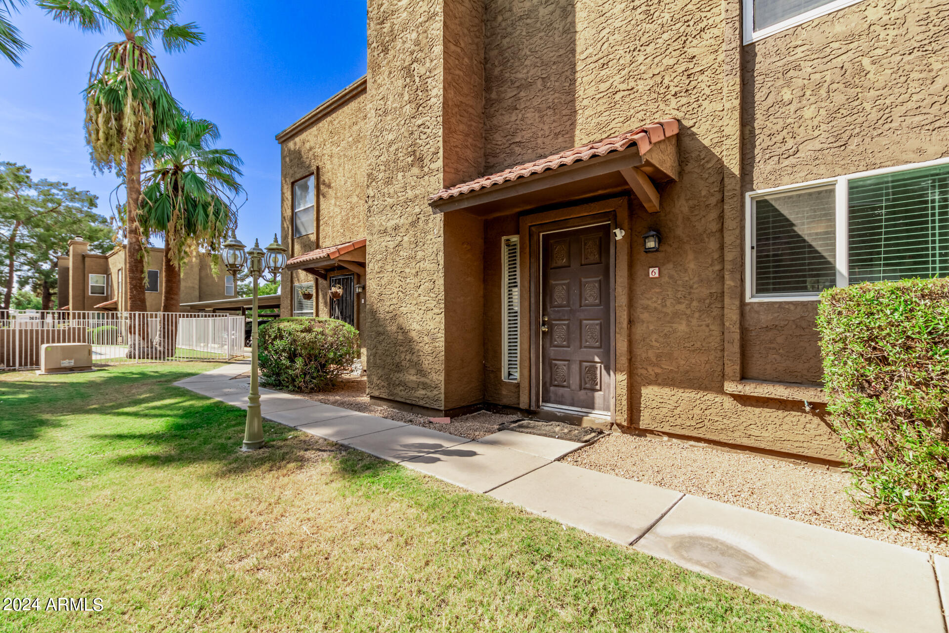 Assumable mortgage in AZ, 16225 N 30TH Street UNIT 6, Phoenix, AZ 85032