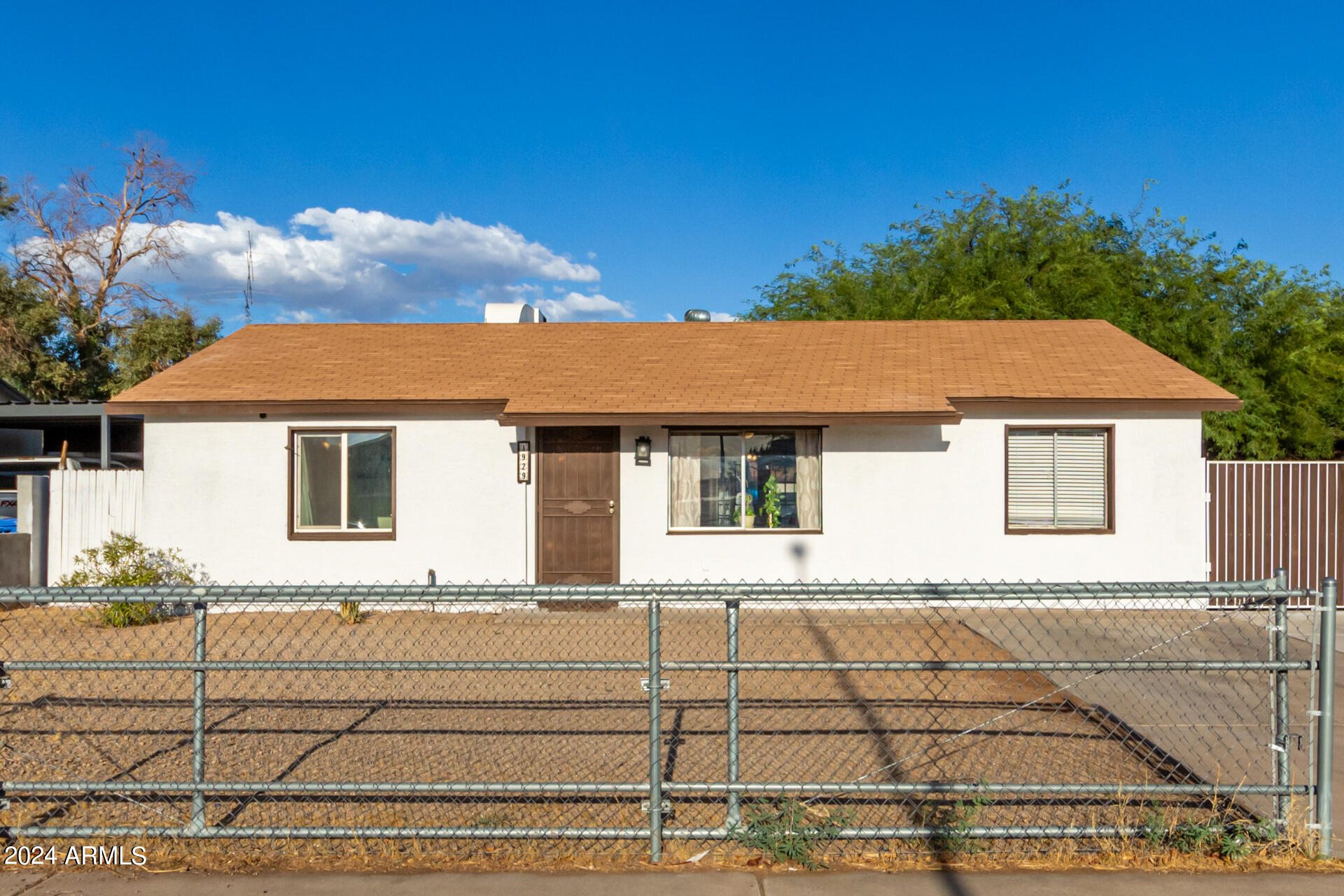 Assumable mortgage in AZ, 1929 N 69TH Drive, Phoenix, AZ 85035