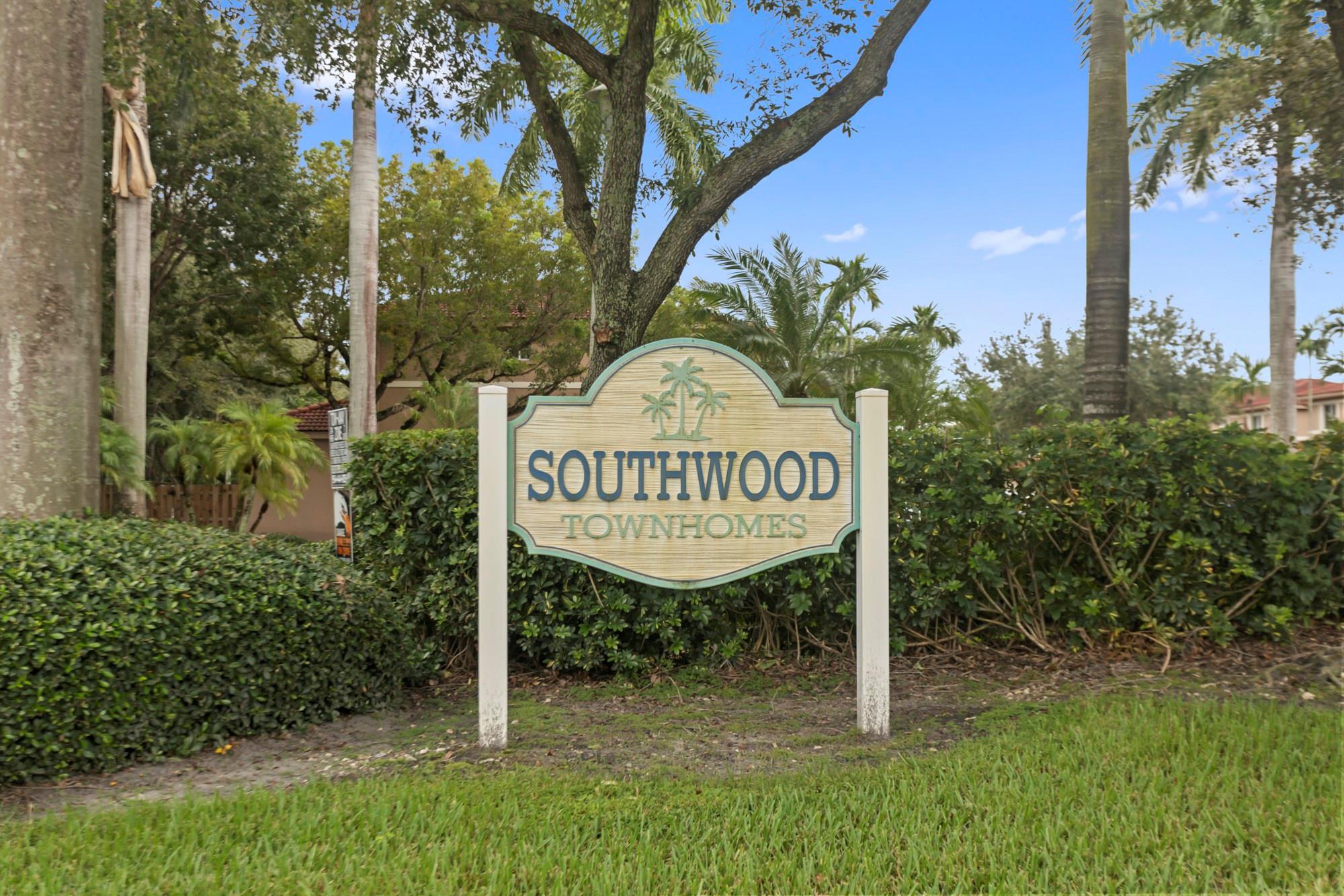 Assumable mortgage in FL, 7630 S Southwood Cir, Davie, FL 33328