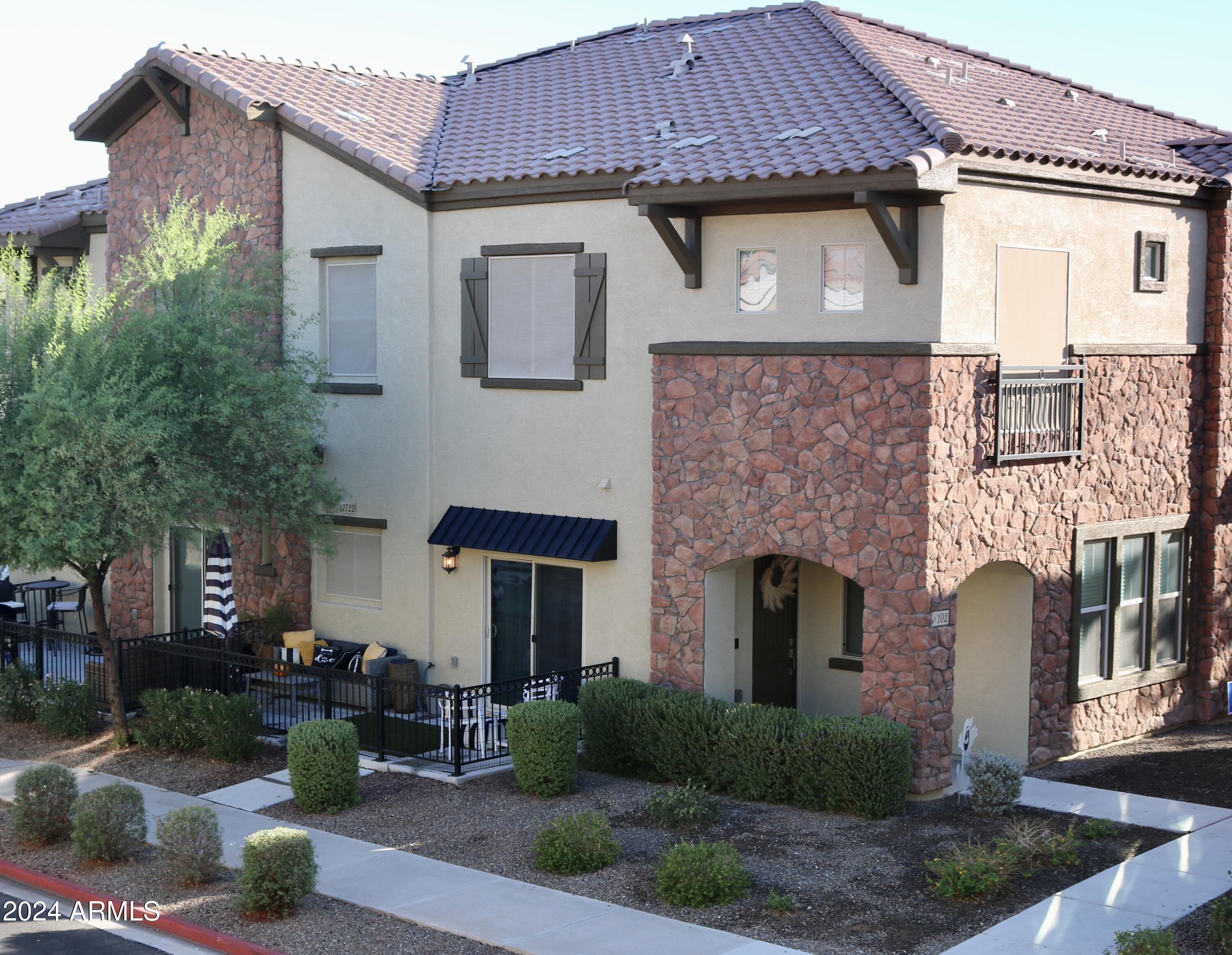 Assumable mortgage in AZ, 2722 S CAVALIER Drive UNIT 102, Gilbert, AZ 85295