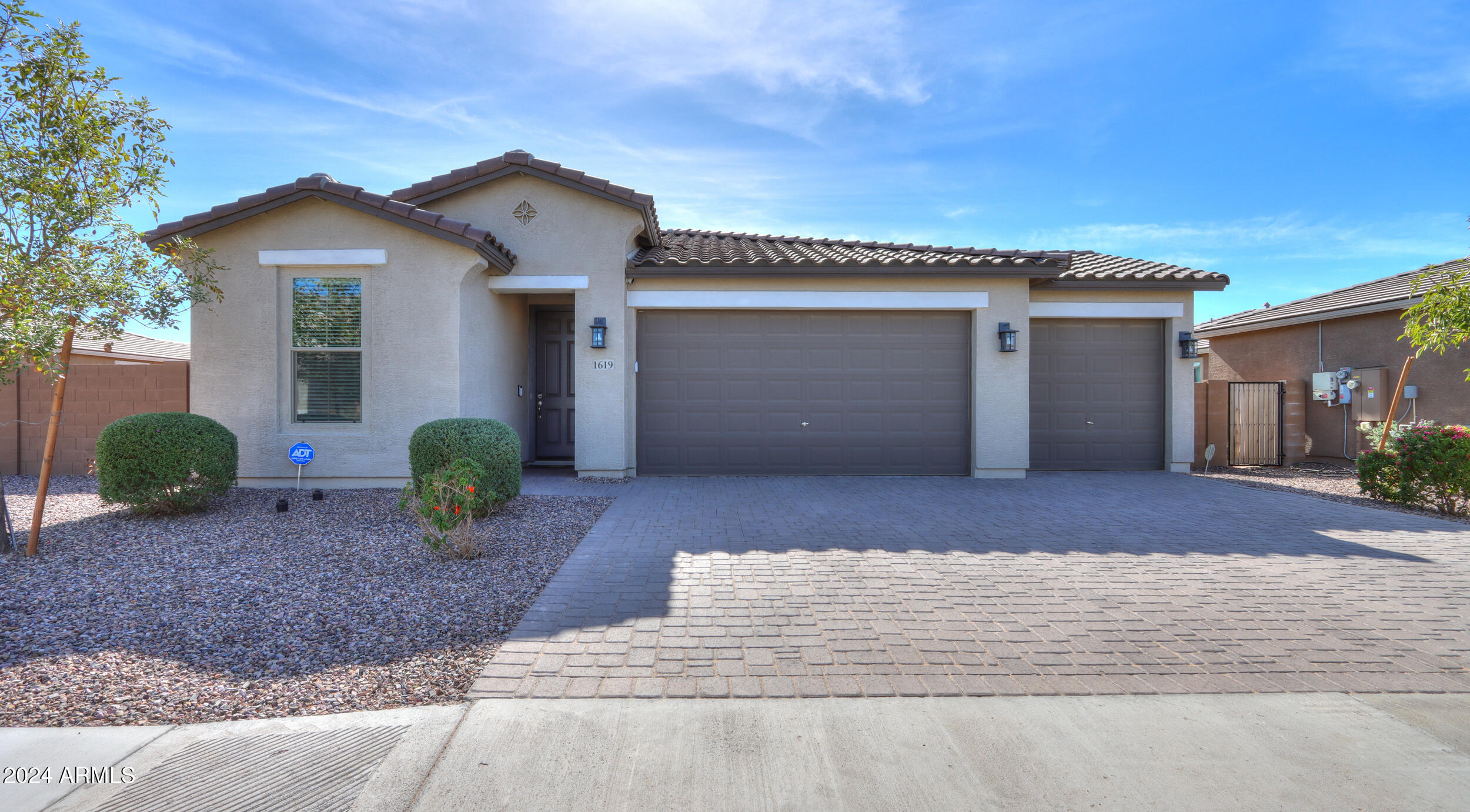 Assumable mortgage in AZ, 1619 E JOELLE Drive, Casa Grande, AZ 85122