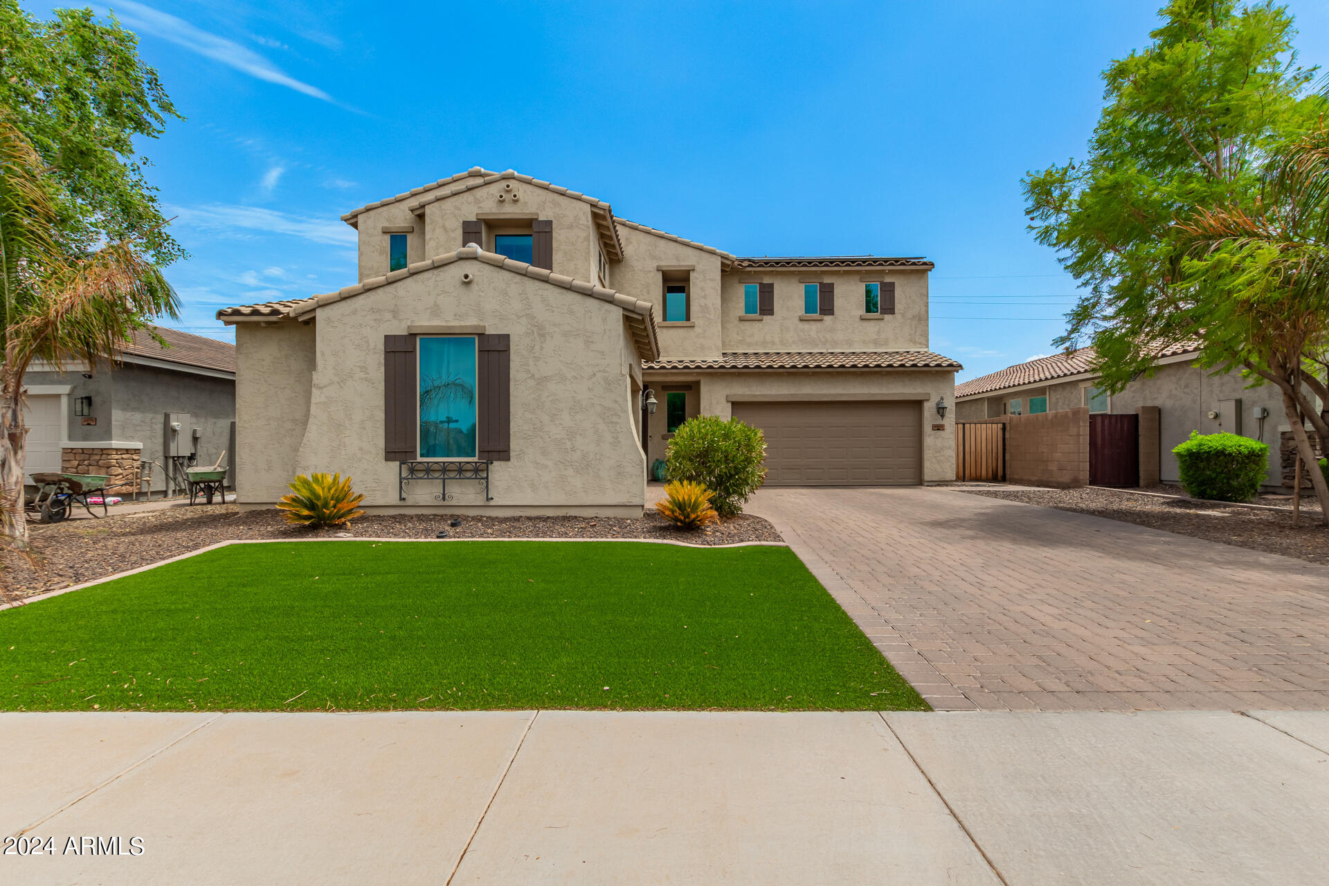 Assumable mortgage in AZ, 4983 S Joshua Tree Court, Gilbert, AZ 85298