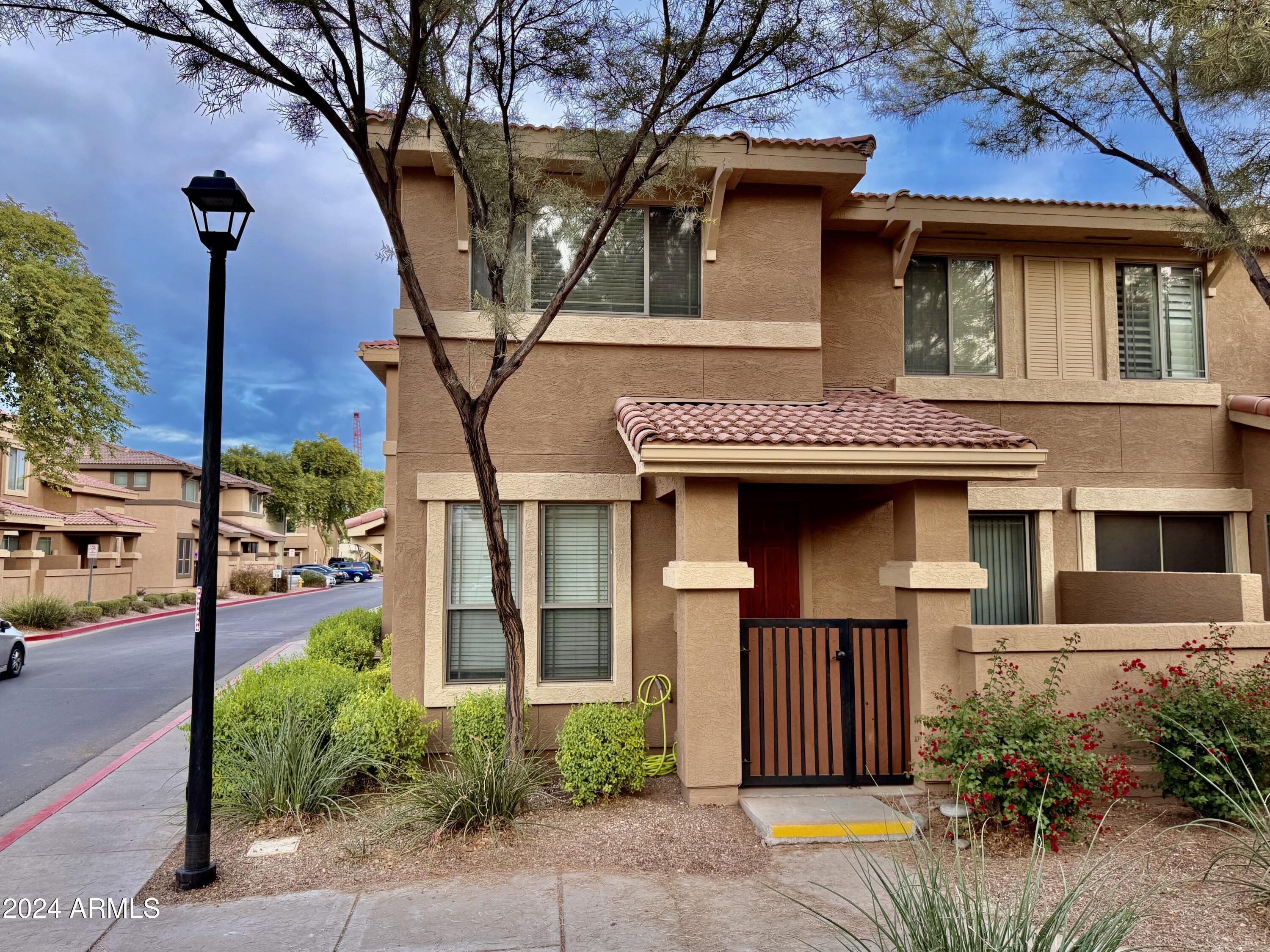 Assumable mortgage in AZ, 1225 N 36TH Street UNIT 1032, Phoenix, AZ 85008