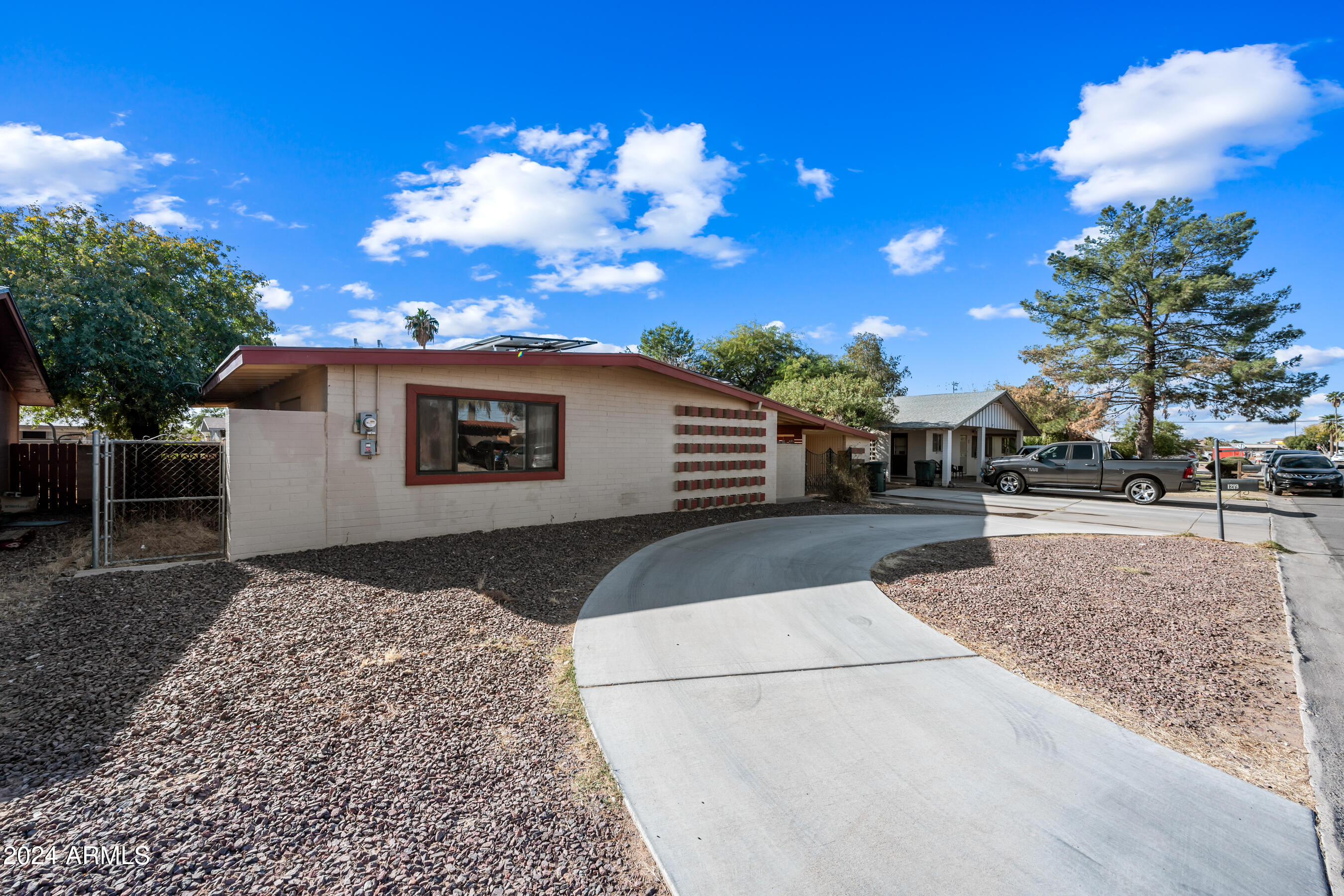 Assumable mortgage in AZ, 1219 E BARCELONA Avenue, Casa Grande, AZ 85122