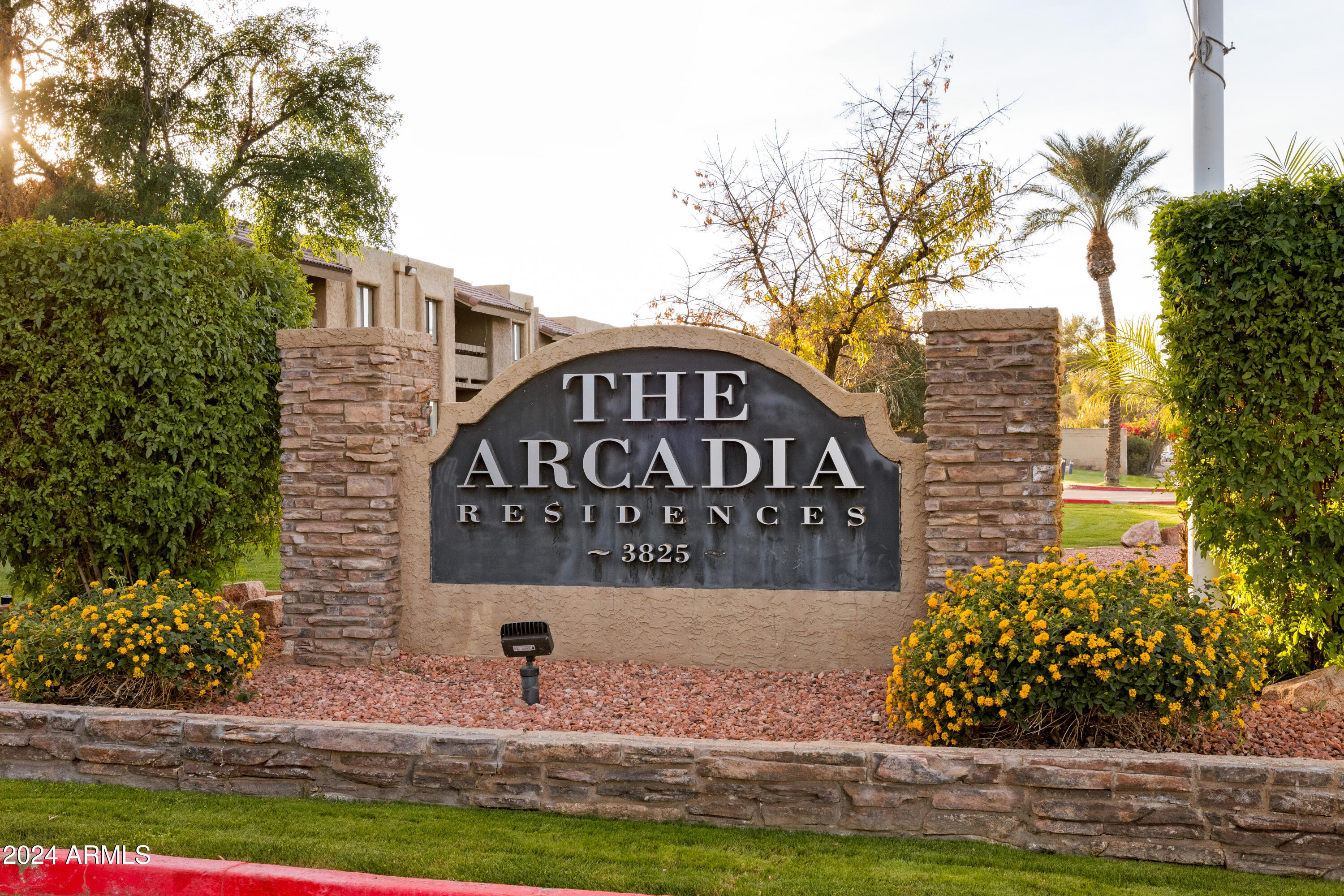 Assumable mortgage in AZ, 3825 E CAMELBACK Road UNIT 290, Phoenix, AZ 85018