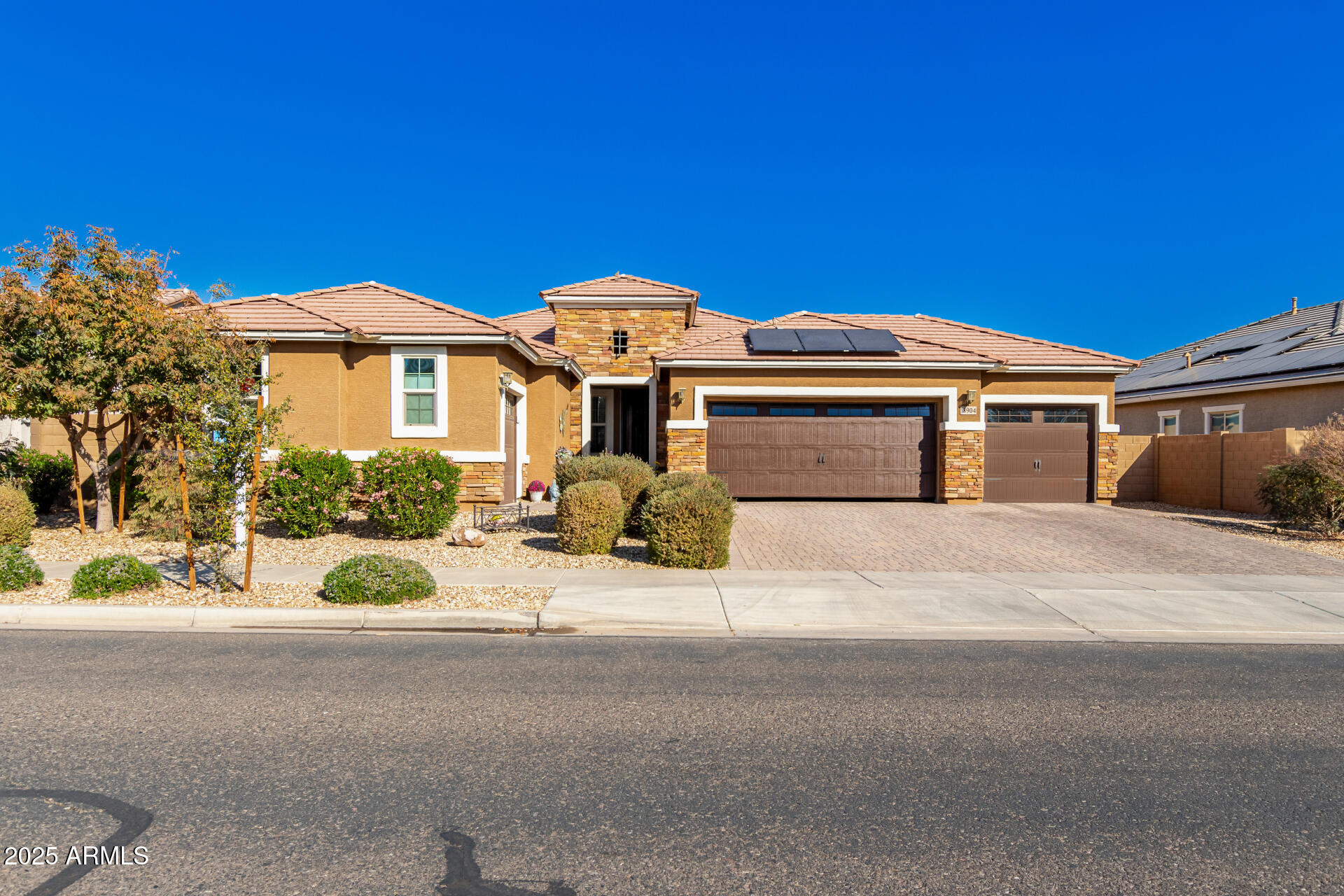 Assumable mortgage in AZ, 18904 W MERCER Lane, Surprise, AZ 85388